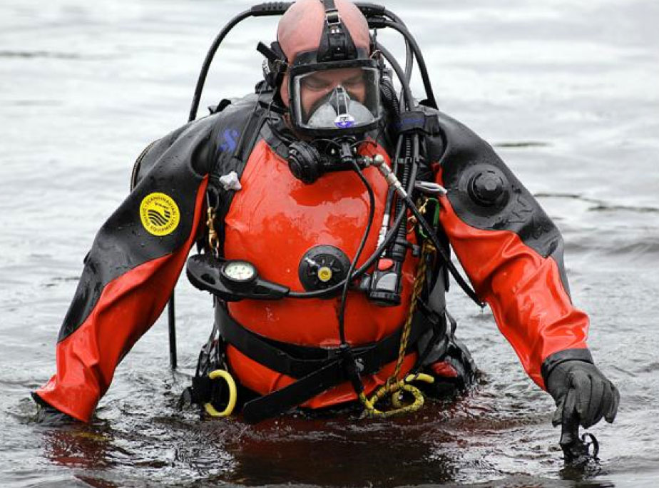 search and rescue diver training